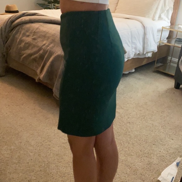 White House Black Market -business skirt - emerald - Picture 2 of 5